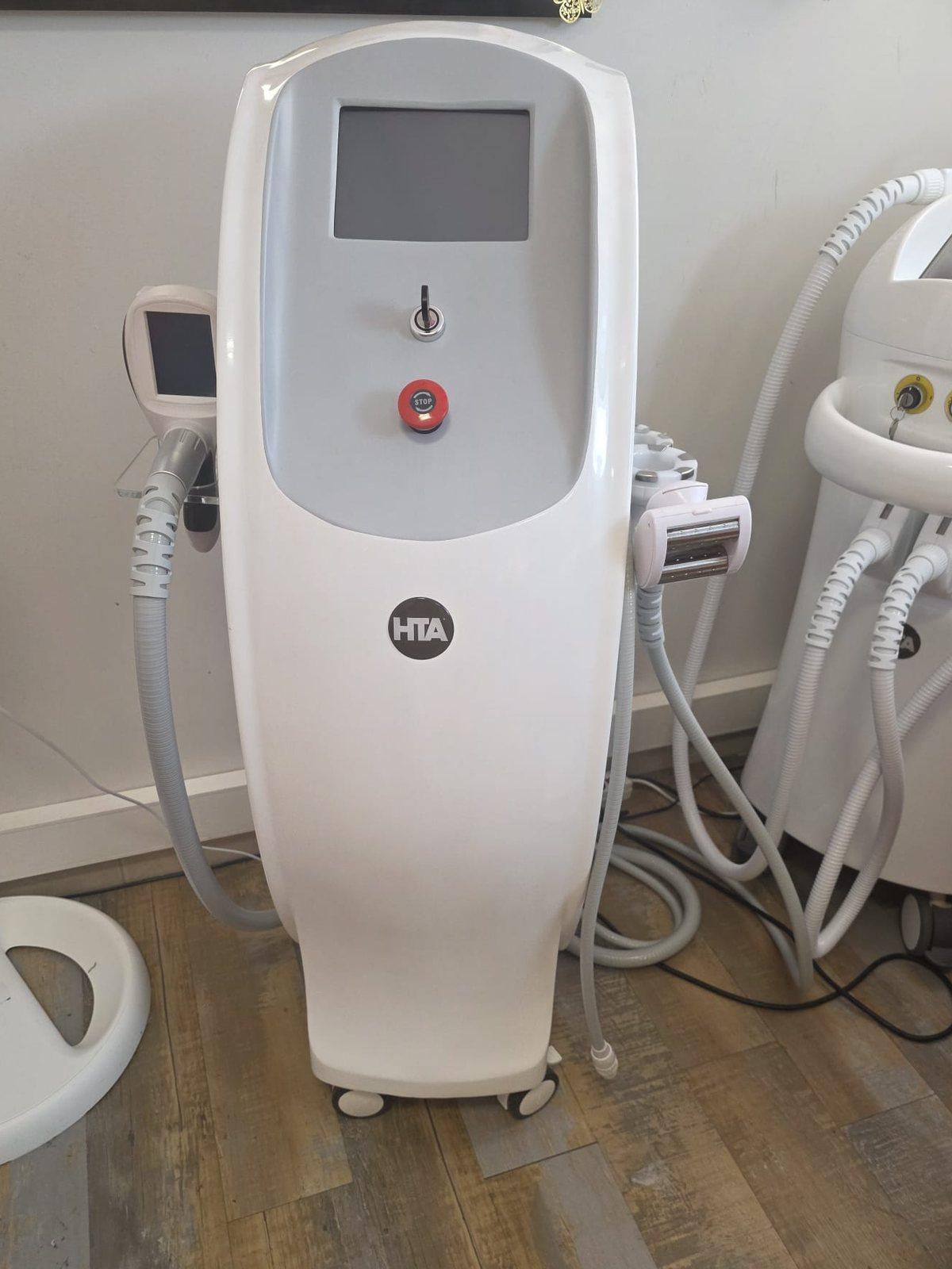 Appareil professionnel de soins du corps de l'institut Au Studio Beauté à Jacou
